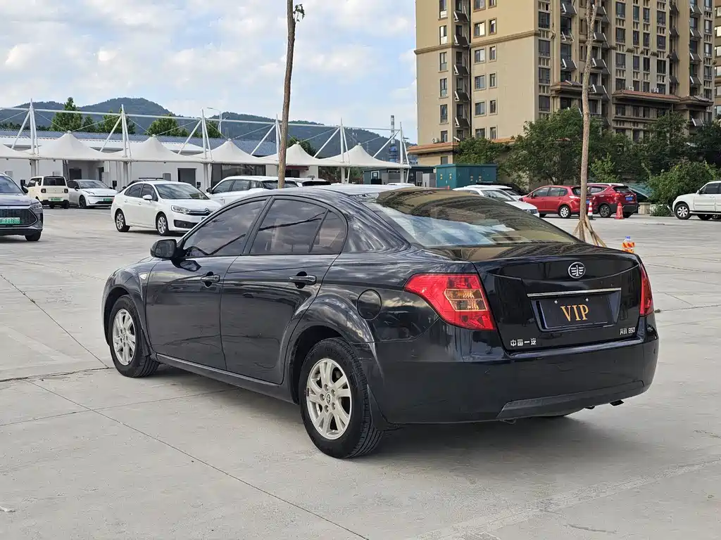 Besturn B50 1.6 L Auto Luxury