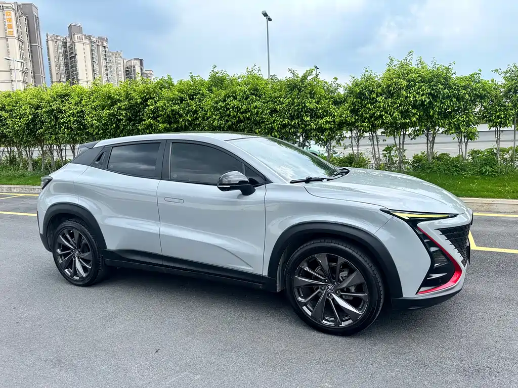 Changan UNI-T 1.5 T Distinguished