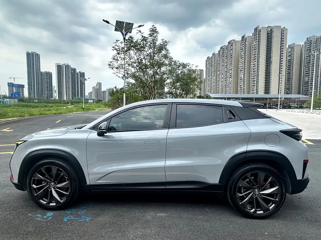 Changan UNI-T 1.5 T Distinguished