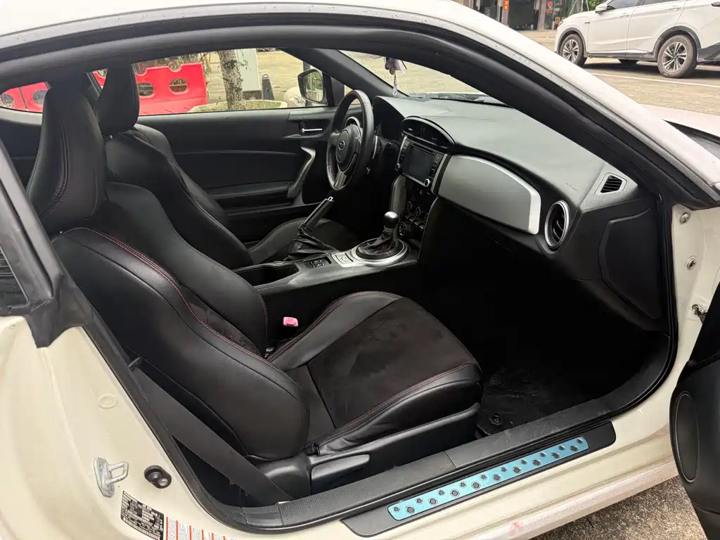 Subaru BRZ 2.0 i Auto Luxury