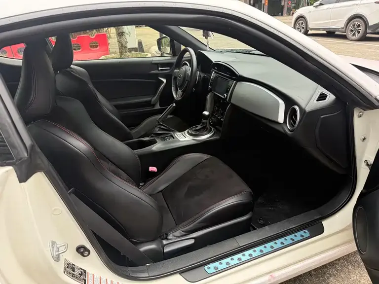 Subaru BRZ 2.0 i Auto Luxury