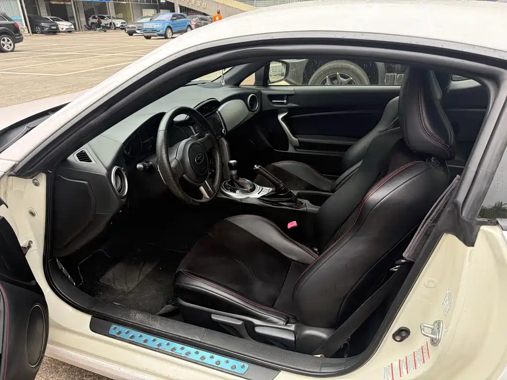 Subaru BRZ 2.0 i Auto Luxury