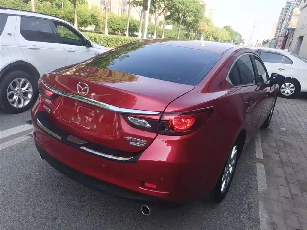 Atenza 2.0 L Blue Sky Luxury CN-V