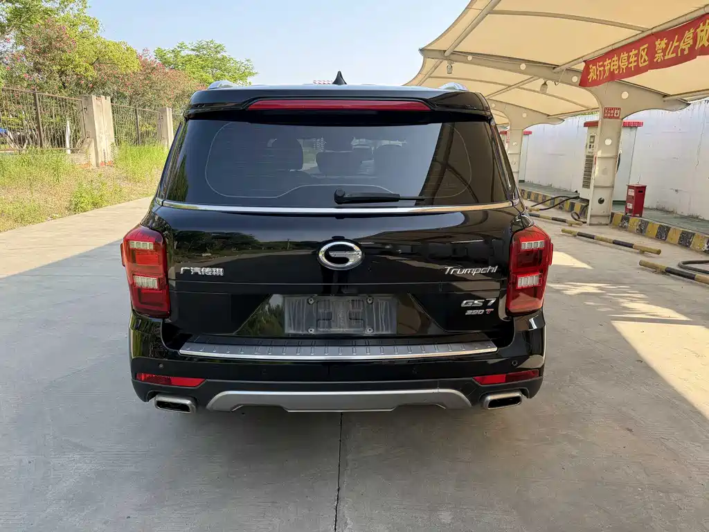 GAC Trumpchi GS7 传祺GS7 2019款 390 T 两驱豪华型