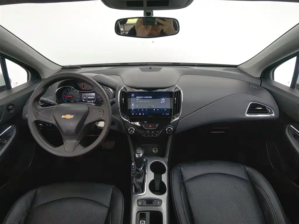 Cruze 1.5 L Auto Pioneer Sunroof