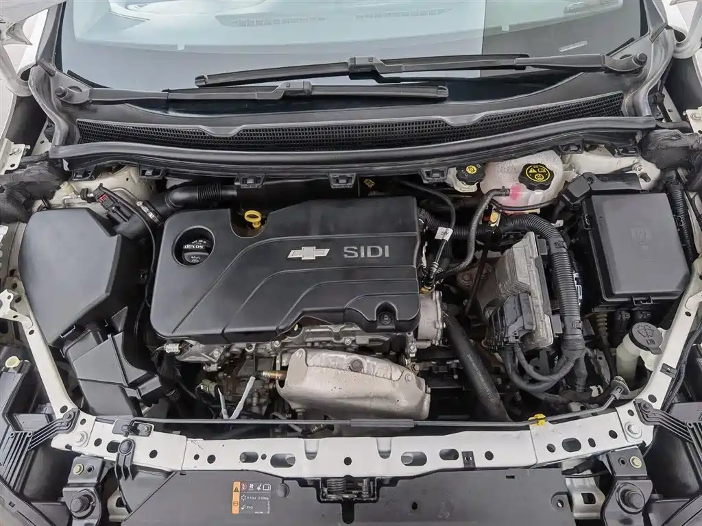Cruze 1.5 L Auto Pioneer Sunroof