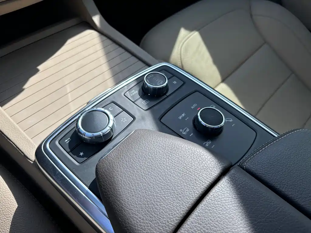Mercedes-Benz M-Class ML 350 Luxury