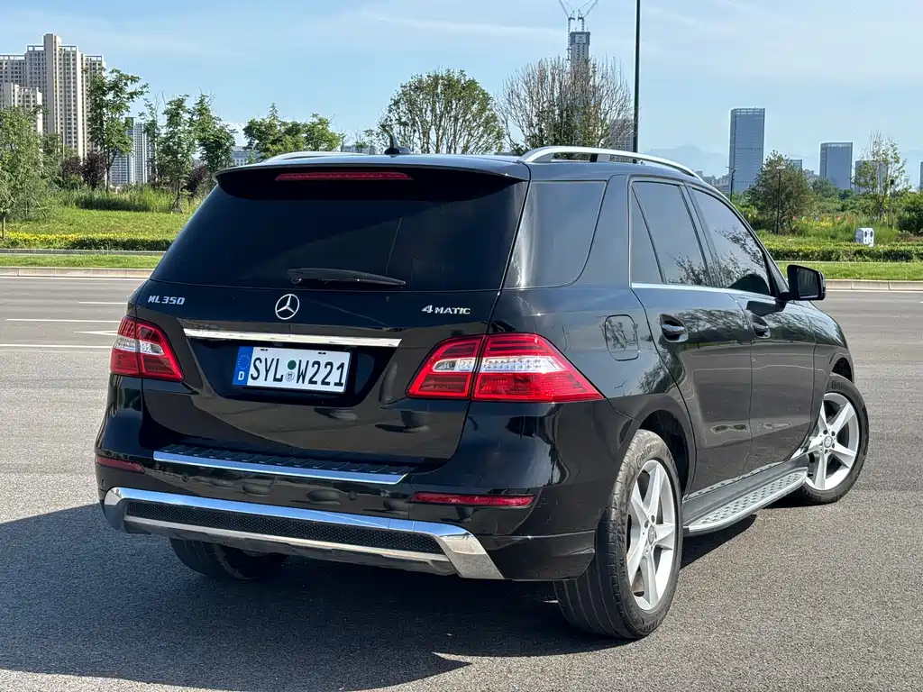Mercedes-Benz M-Class ML 350 Luxury
