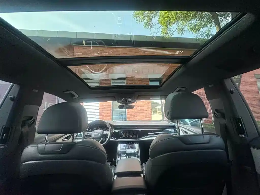 Audi Q8 55 TFSI Select Dynamic