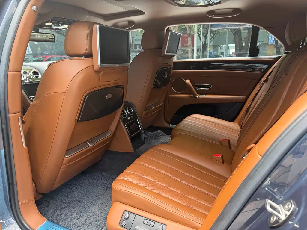 Flying Spur 4.0 T V8 Distinguished