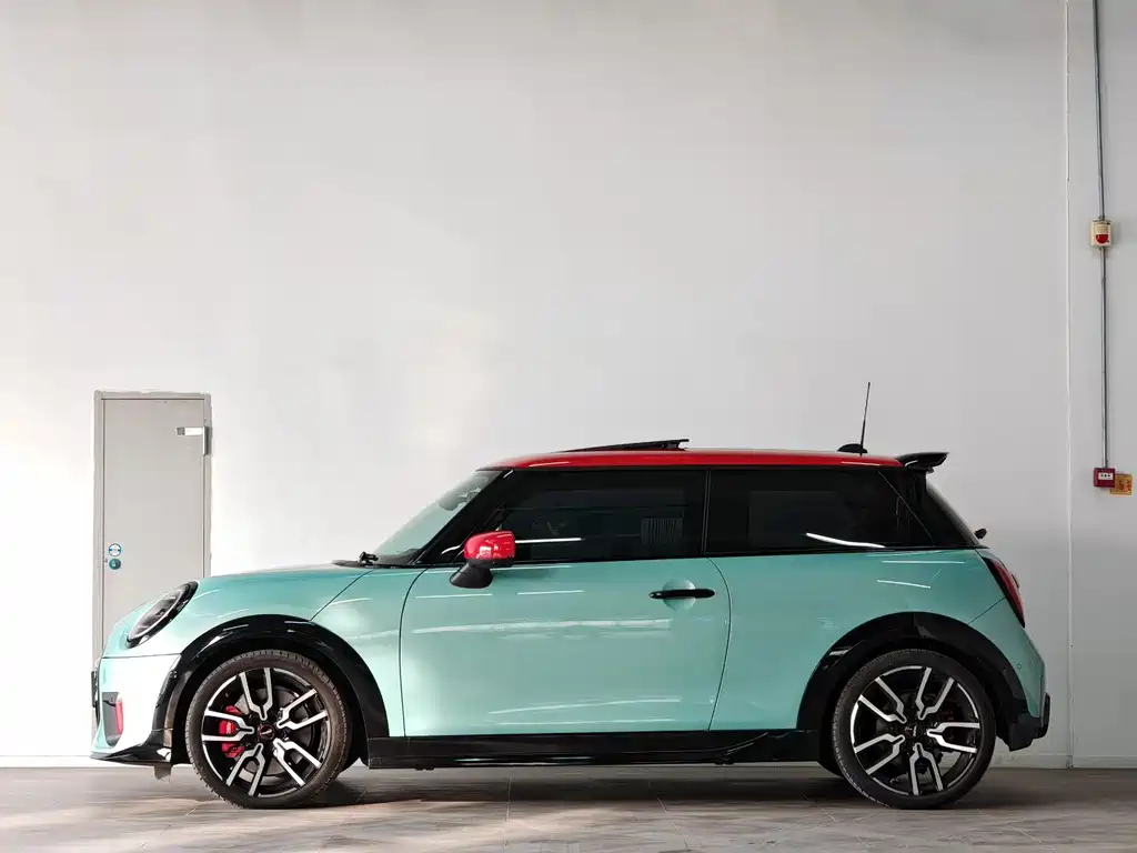 MINI JCW JOHN COOPER WORKS