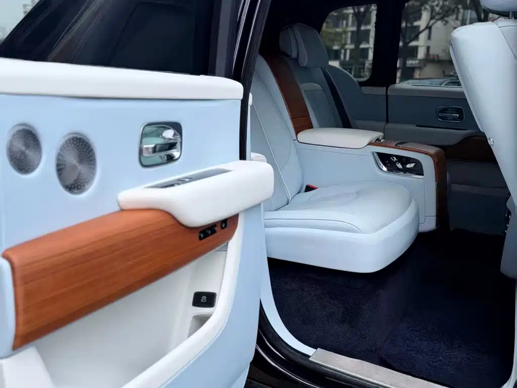 Cullinan 4-seat