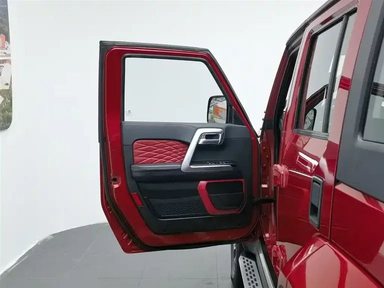 BAIC BJ40 PLUS 2.3 T Auto 4 WD Flagship CN-V