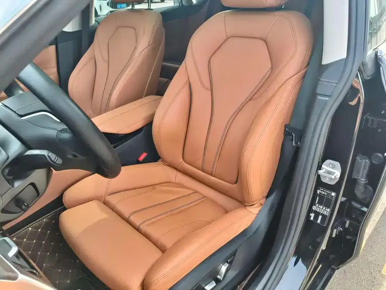 BMW 6 Series GT 630 i Luxury Design Package