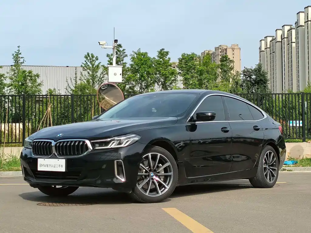 BMW 6 Series GT 630 i Luxury Design Package