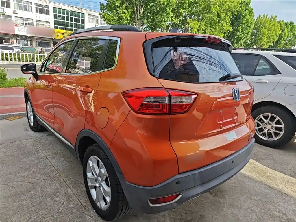 Changan CS15 1.5 L Manual Fashion