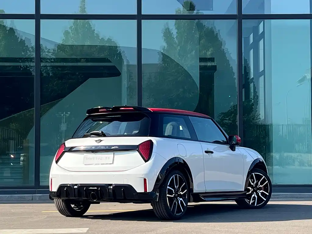 MINI JCW JOHN COOPER WORKS