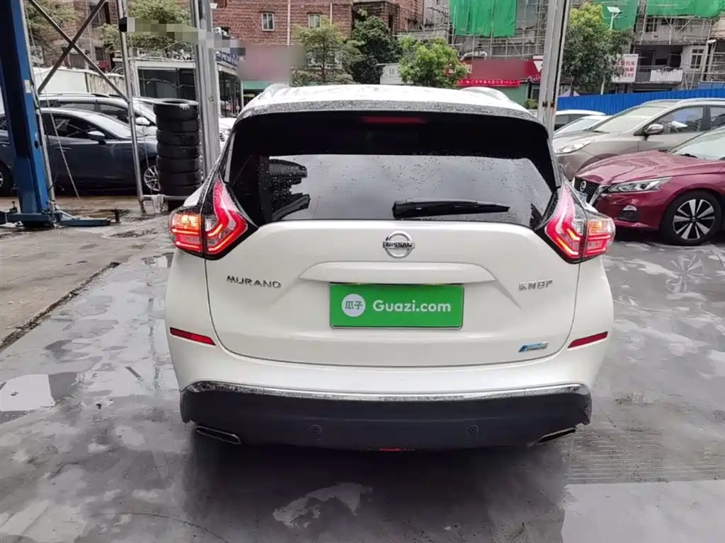 Murano 2.5 L XE 2 WD Elite