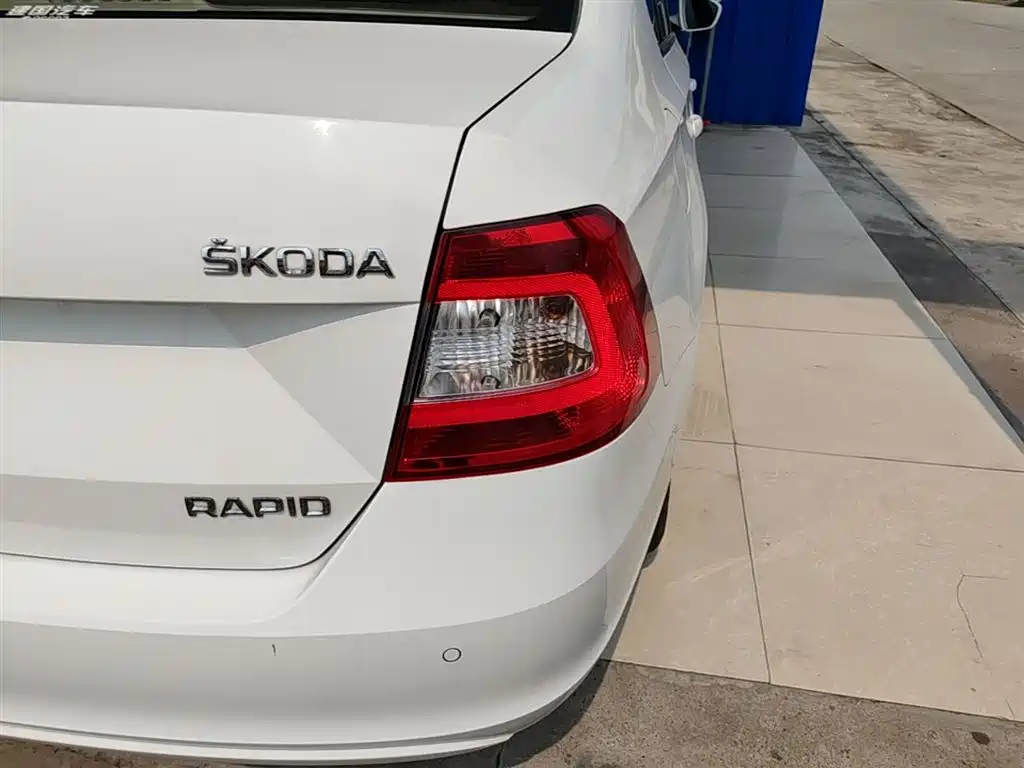 Rapid 1.6 L Auto Smart Select