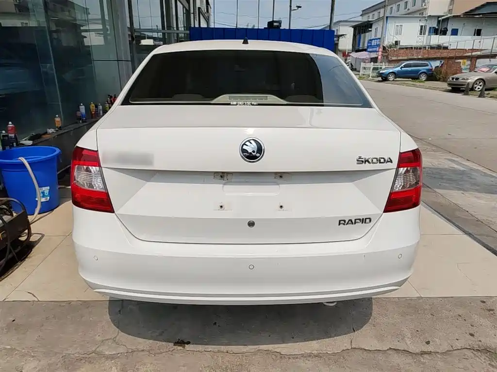Rapid 1.6 L Auto Smart Select