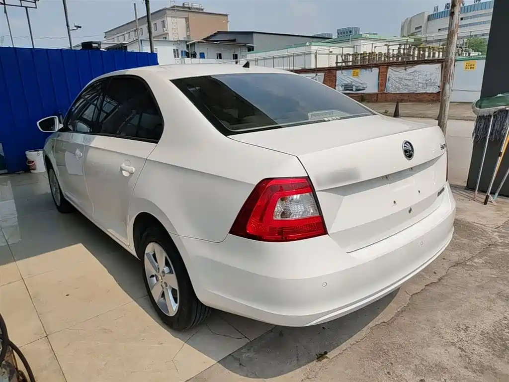 Rapid 1.6 L Auto Smart Select