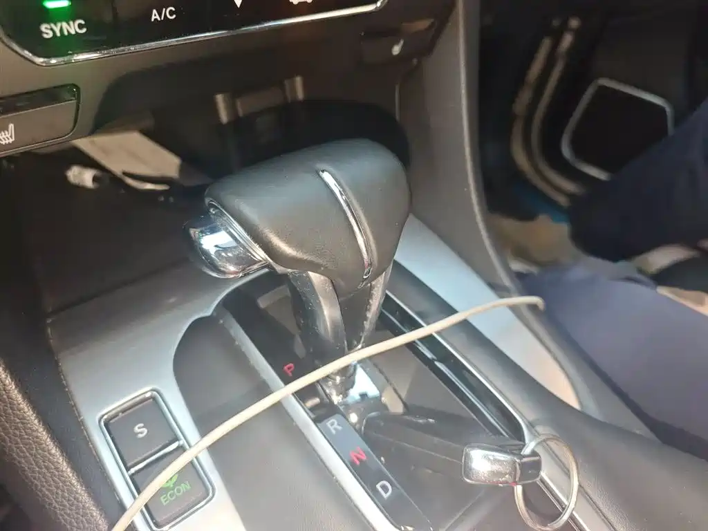 Avancier 240 TURBO 2 WD Luxury