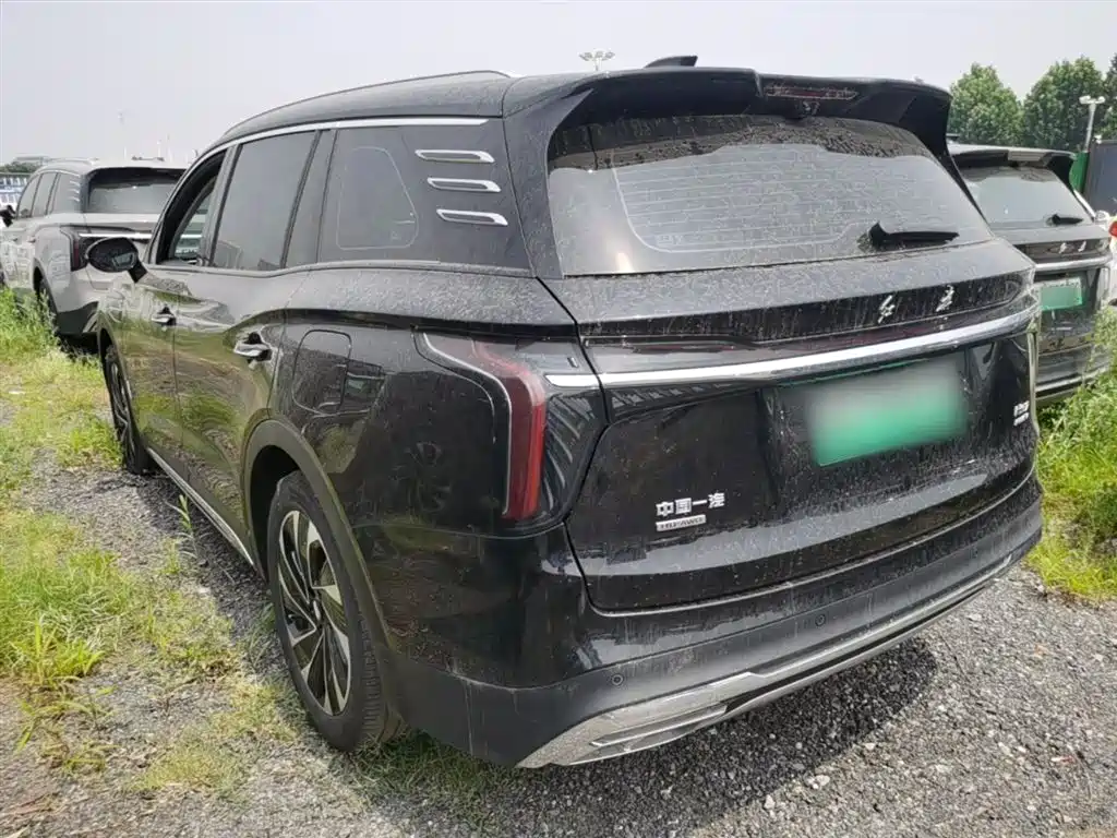 Hongqi HS7 PHEV 2.0 T PHEV 4 WD Flagship Smooth 6-seat