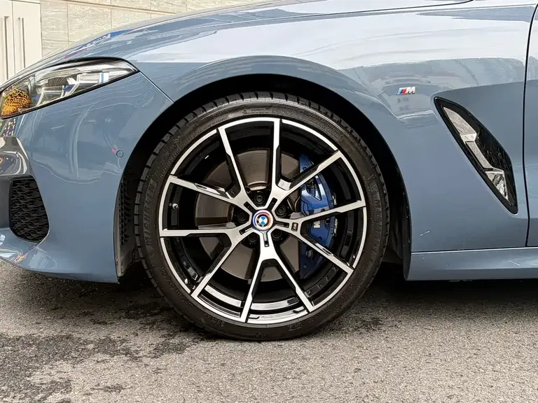 BMW 8 Series 840 i xDrive 4-door Coupe M Sport Package