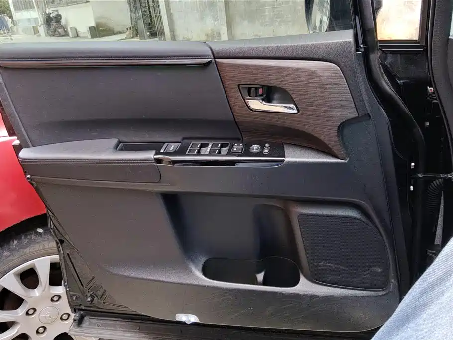 Odyssey 2.0 L e:HEV Sharp· Shine Enjoyment