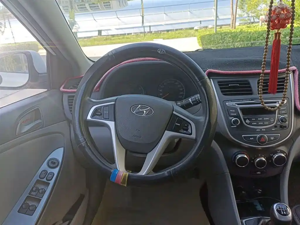 Accent 1.4 L Manual Intelligent GLS
