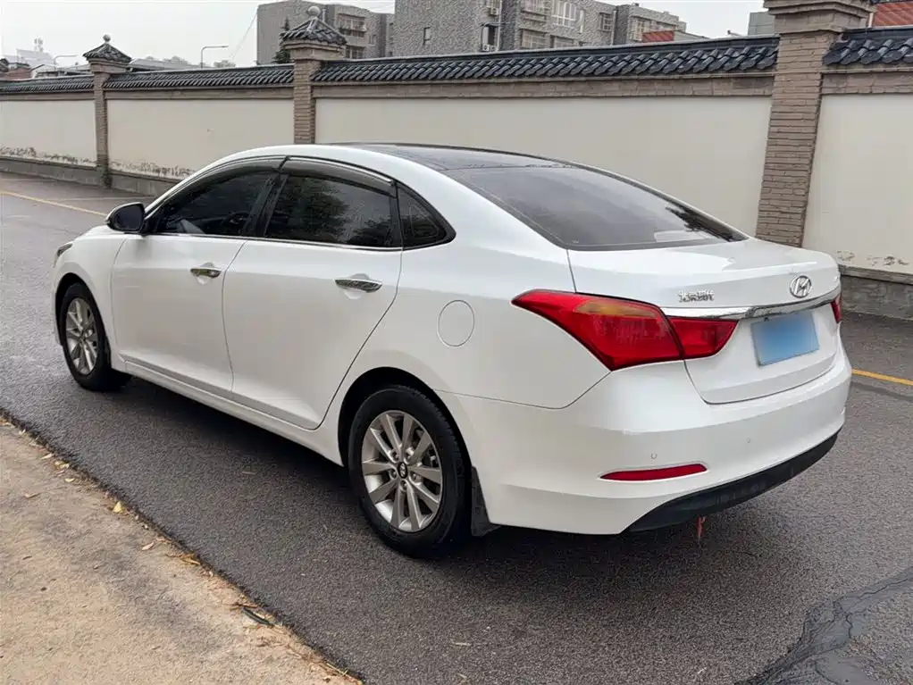 Mistra 1.8 L Auto Intelligent GLS