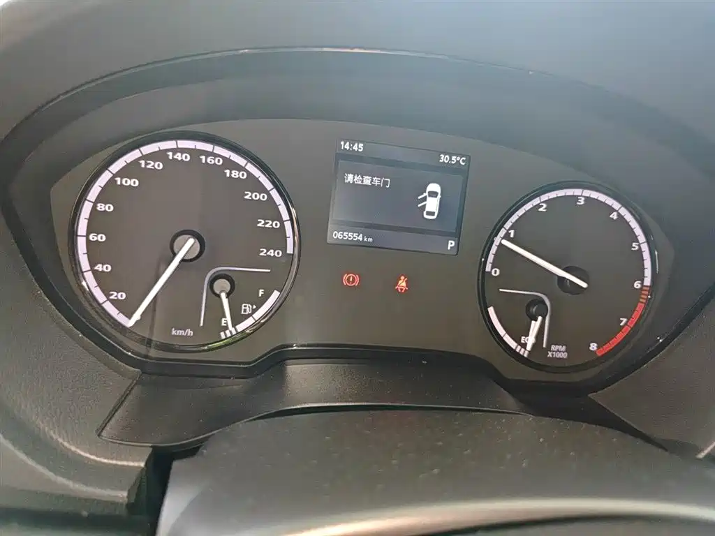 Qoros 3 观致3 2016款 三厢 1.6 L 自动致悦型