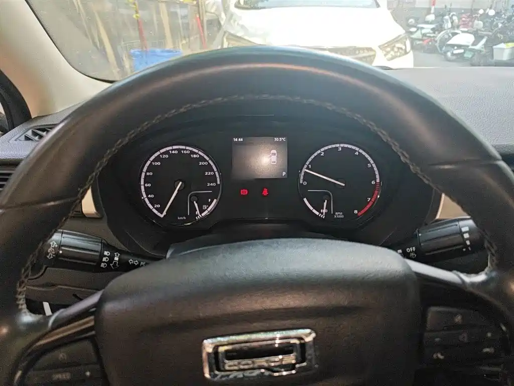 Qoros 3 观致3 2016款 三厢 1.6 L 自动致悦型