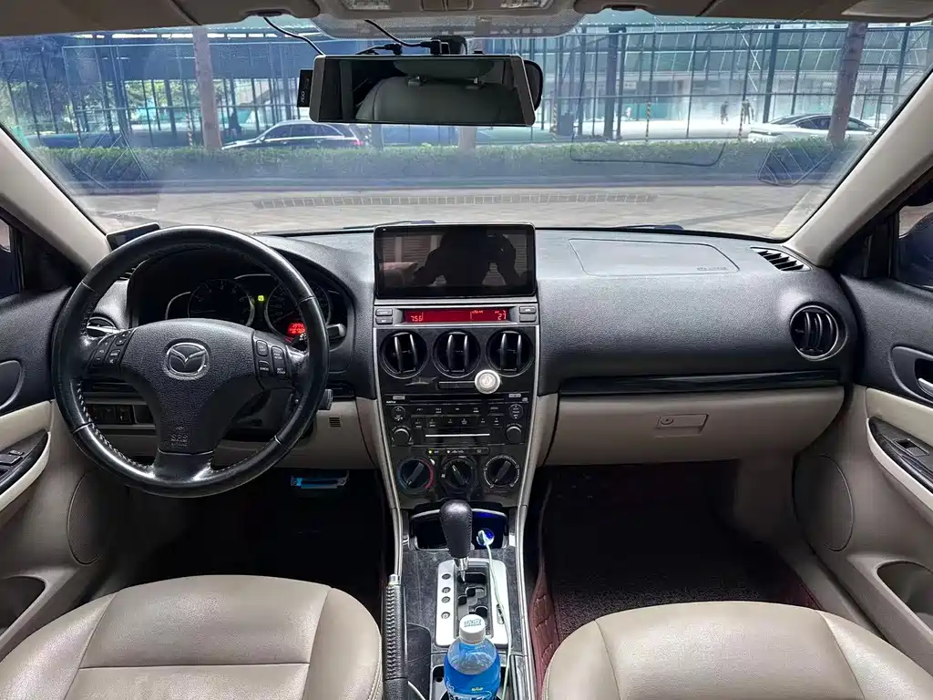 Mazda 6 2.0 L Auto Luxury