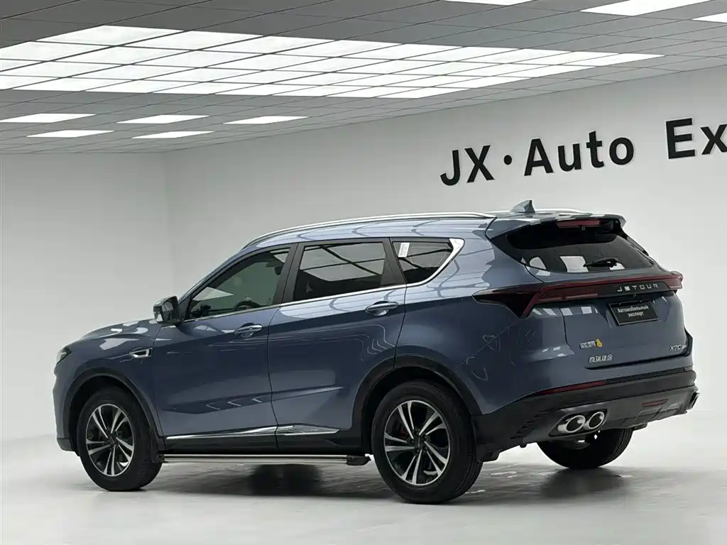 Jetour X70 PLUS 捷途X70 PLUS 2021款 改款 1.5 T 手动风 5座