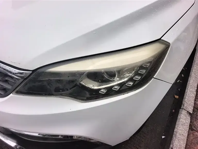 Leopaard CS10 1.5 T CVT Distinguished