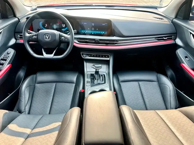 Changan CS55 PLUS Blue Whale 1.5 T DCT Distinguished