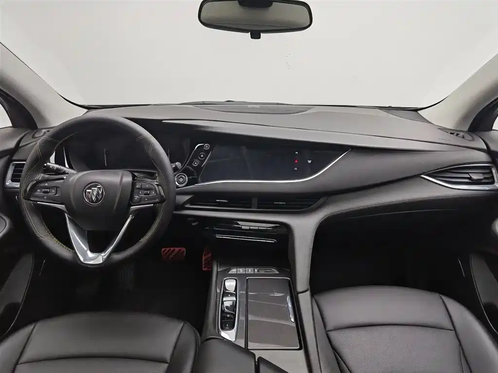 Enclave 28 T 2 WD Luxury