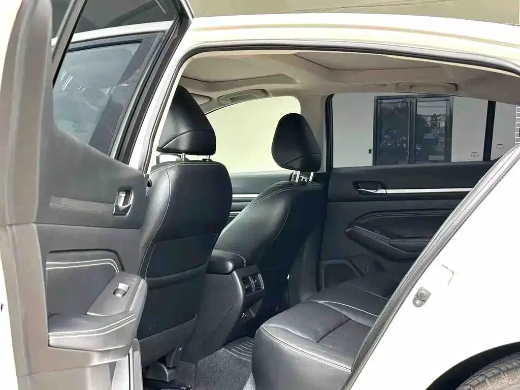 Teana Facelift 2.0 L XL Comfort