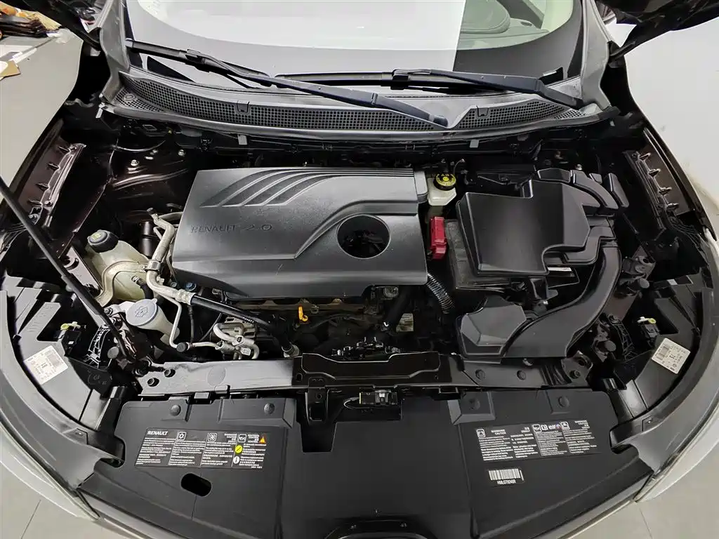 Kadjar 科雷嘉 2016款 2.0 L 四驱至尊版