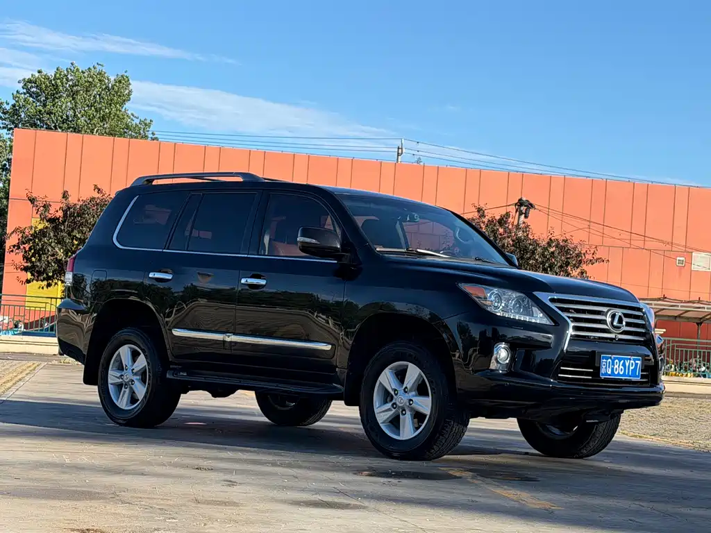 Lexus LX 570