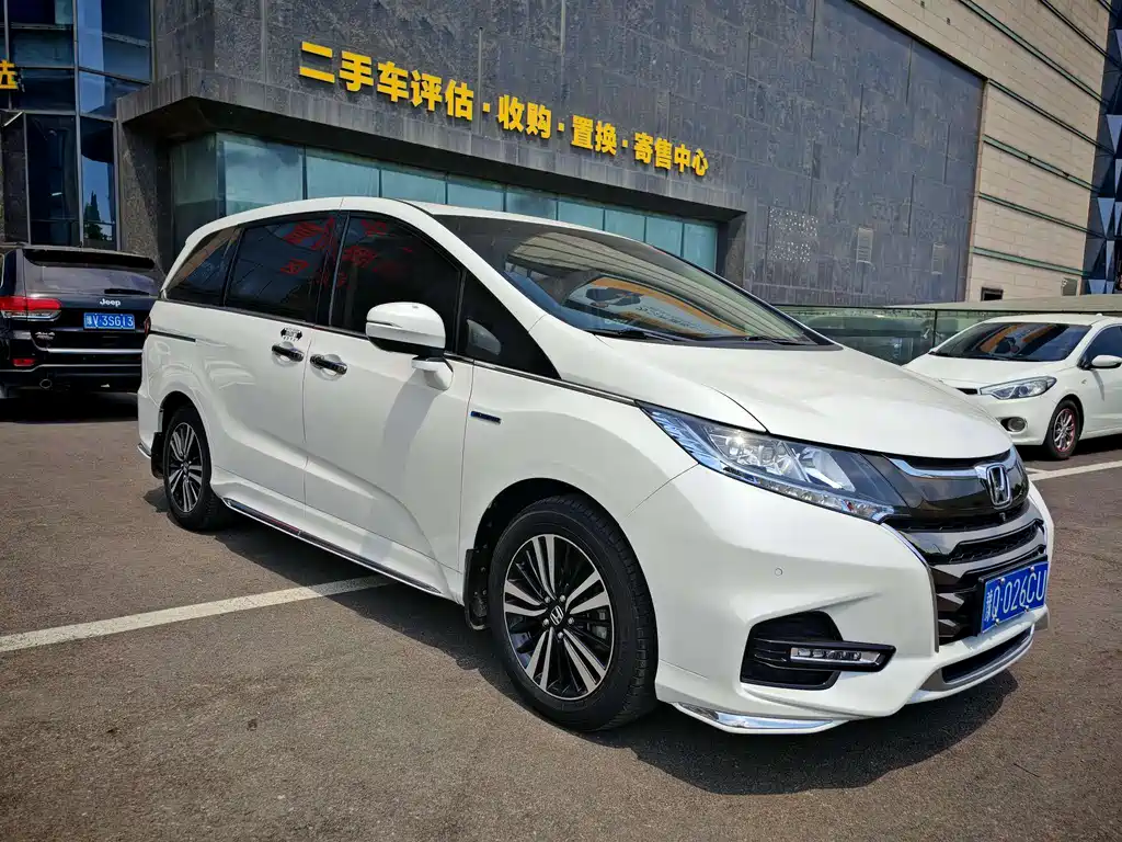 Odyssey 2.0 L Sharp· Supreme Premium