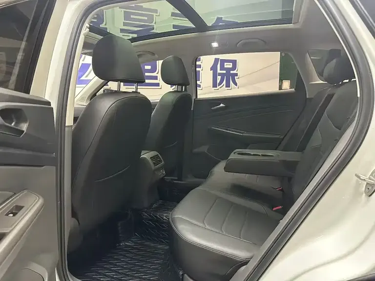Jetta VS7 1.4 T Auto Joy