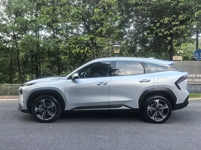 Geely Galaxy L7 EM-i 115 km Explorer