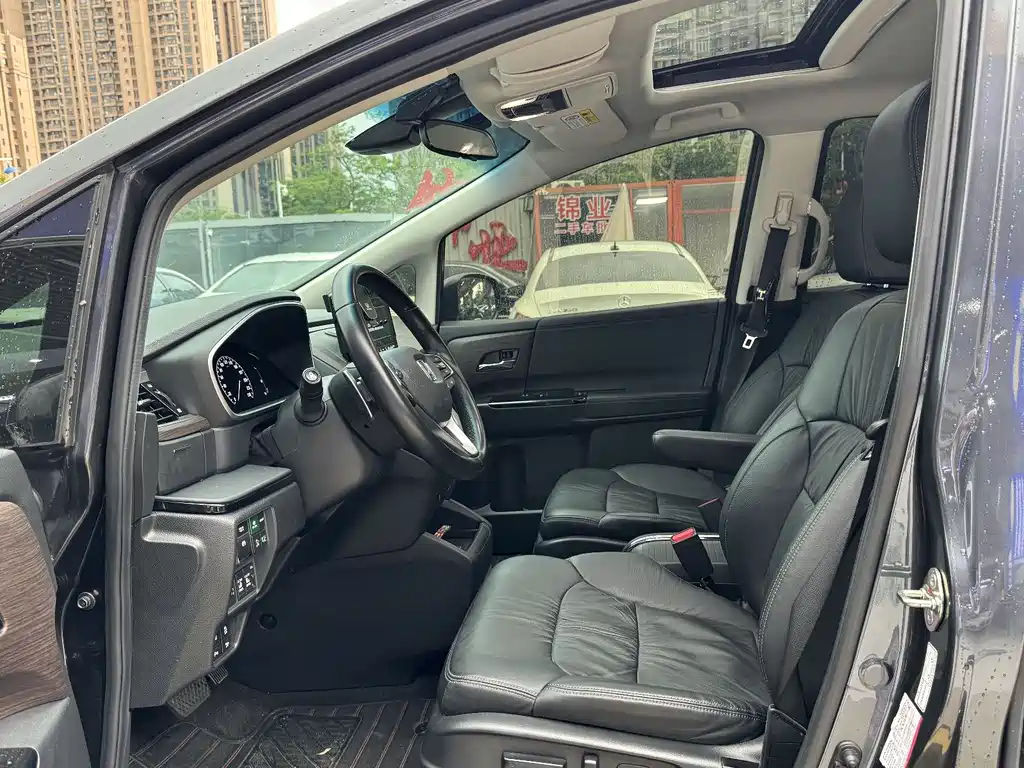 Odyssey 2.0 L e:HEV Sharp· Shine Enjoyment