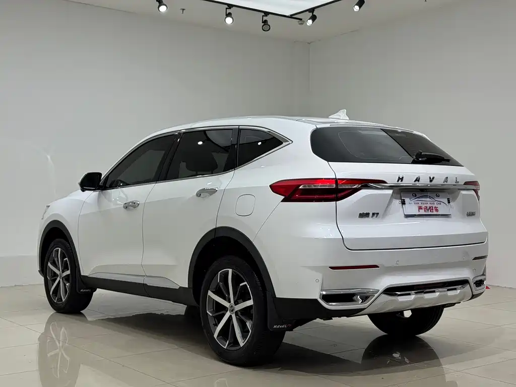 Haval F7 1.5 T 2 WD i Dazzle