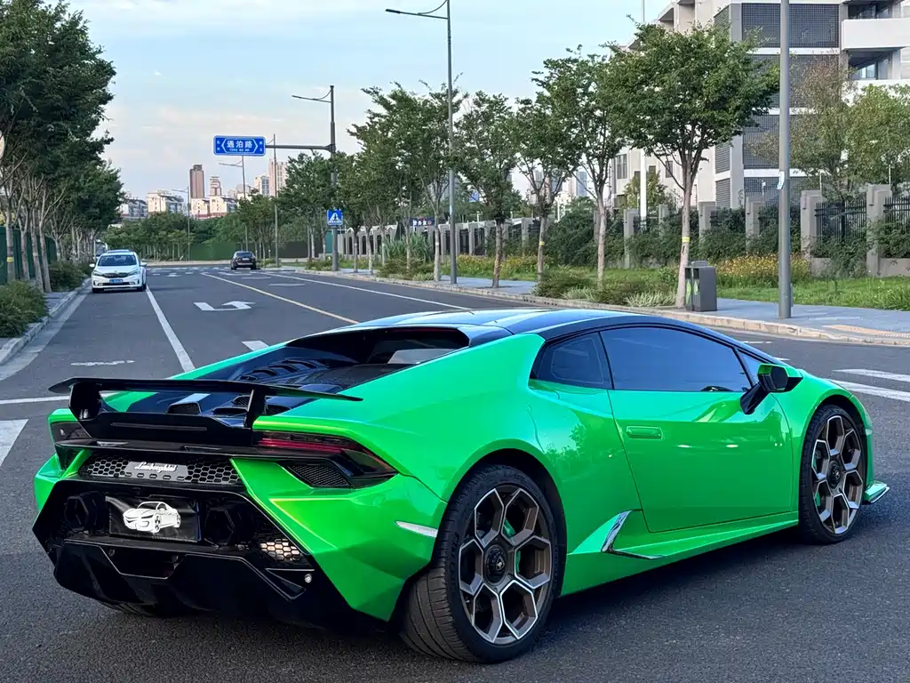 Huracán LP 600-4 Limited