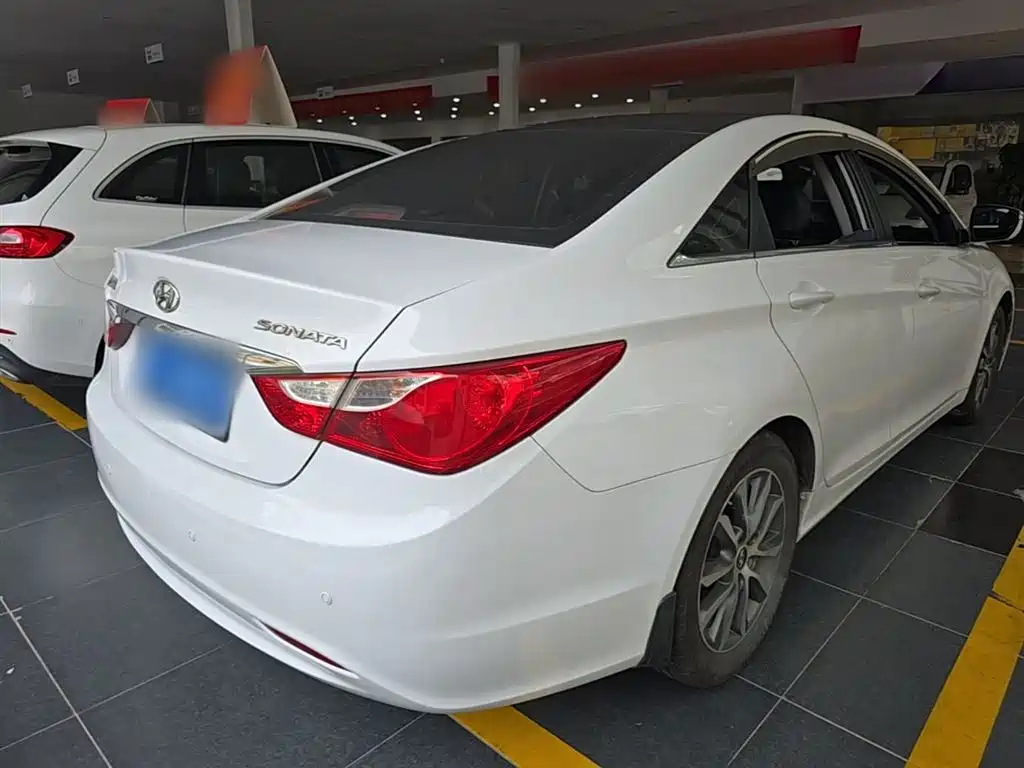 Sonata 索纳塔 2013款 2.0 L 自动时尚版