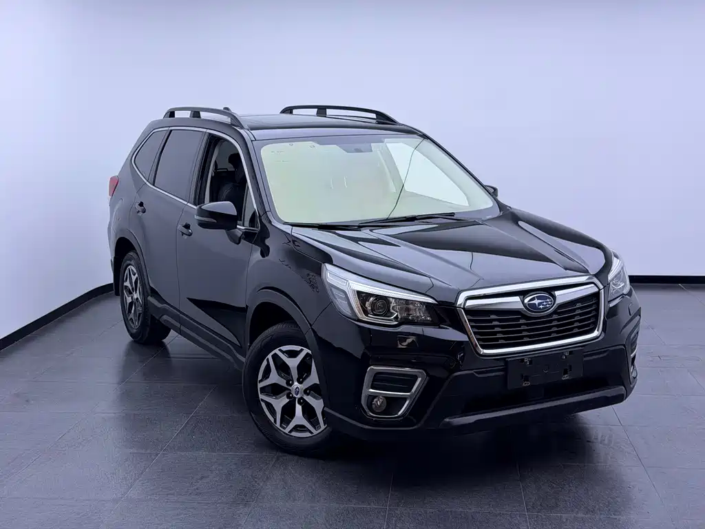 Forester 2.0 i Luxury EyeSight