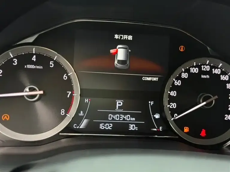Honda UR-V 370 TURBO 4 WD Premium